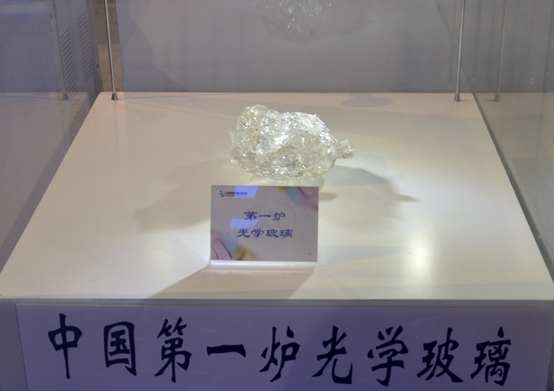 法国恐袭过后，安防企业出大招 光学玻璃打造“智能之眼”保驾护航